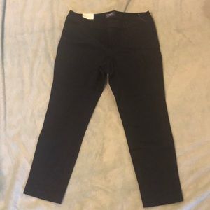 Old Navy - navy blue crop pants